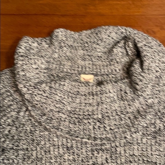 Black/ white knit sweater cowl neck sz L 12-14 - Picture 3 of 5